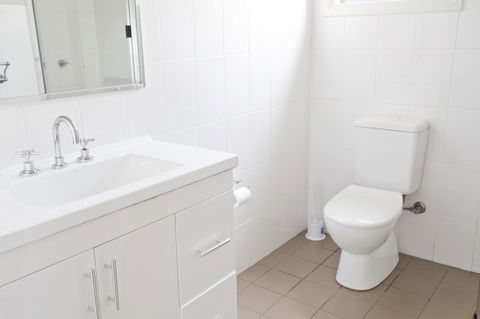Bluegum Apartments Newcastle - Darwin Holiday 7