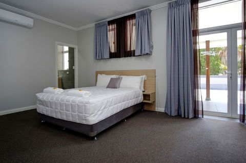 Lakes And Ocean Hotel Forster - Darwin Holiday 19