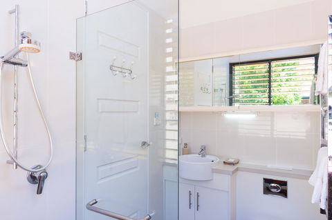 By The Beach B&B Self Contained Apartments - Darwin Holiday 10