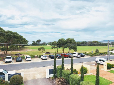 Seachange 3 - Darwin Holiday 1