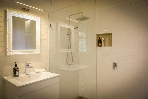 Arcadia - The Barn Cottage & Rosehill Cottage - Darwin Holiday 11