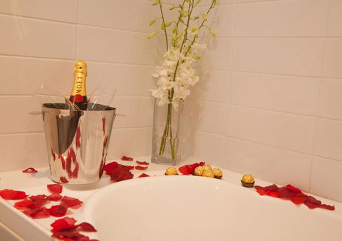 Wine Country Motor Inn - Darwin Holiday 39