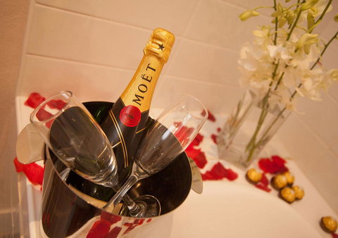 Wine Country Motor Inn - Darwin Holiday 41