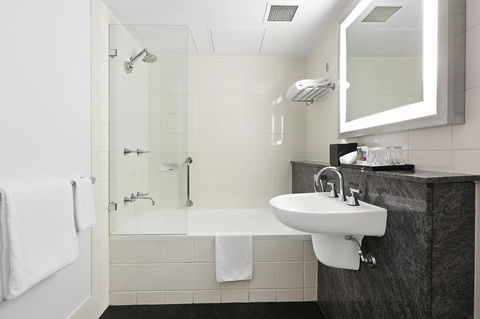Mercure Sydney - Darwin Holiday 20