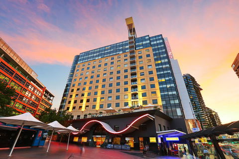 Mercure Sydney - Darwin Holiday 17