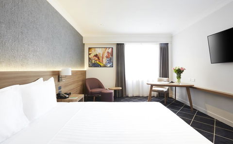 Furama Darling Harbour - Darwin Holiday 7
