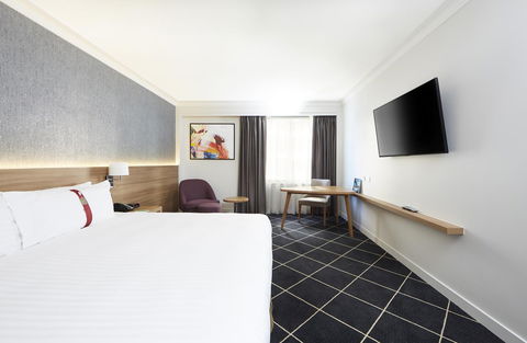 Furama Darling Harbour - Darwin Holiday 36