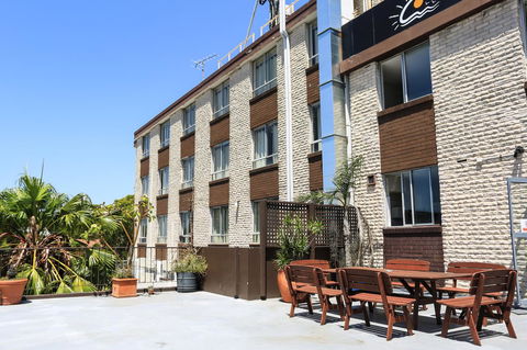 Little Coogee Hotel - Darwin Holiday 2