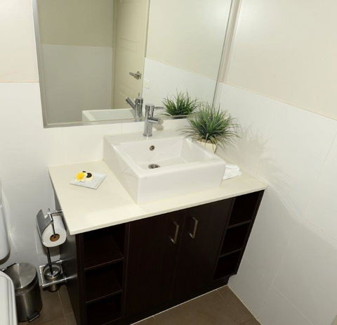 Yarrawonga Waterfront Apartments - Darwin Holiday 6