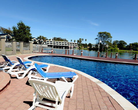 Yarrawonga Waterfront Apartments - Darwin Holiday 10