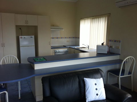 BlueWater Apartments - Darwin Holiday 6