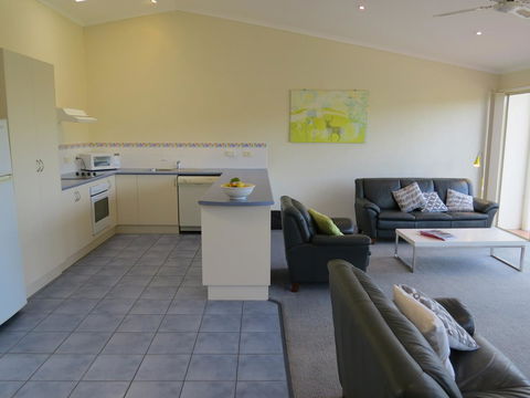 BlueWater Apartments - Darwin Holiday 27