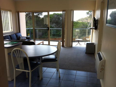 BlueWater Apartments - Darwin Holiday 12