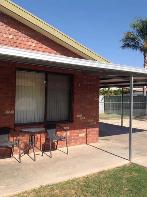 7 Melbourne Street - Darwin Holiday 1