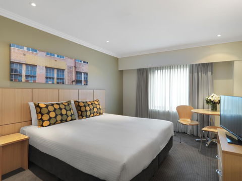 Ibis Styles Sydney Central - Darwin Holiday 1