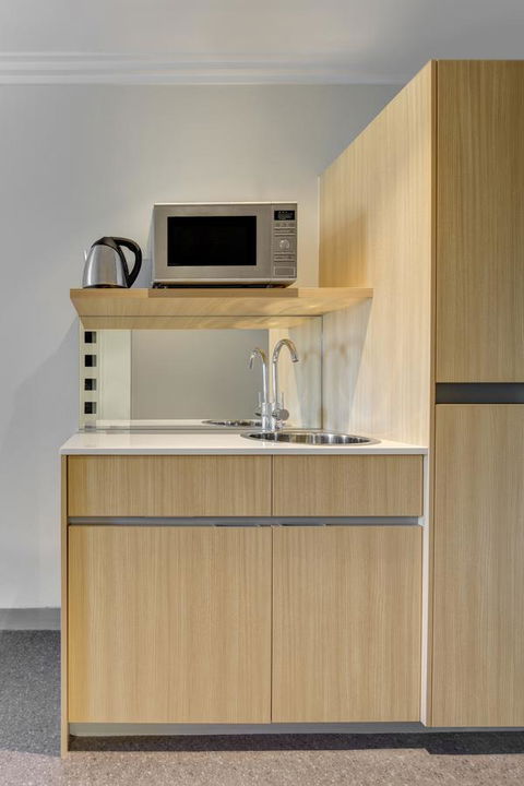 Ibis Styles Sydney Central - Darwin Holiday 18