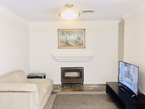 Beautiful Family Holiday House - Darwin Holiday 5
