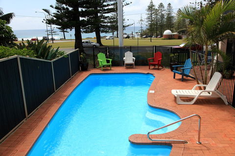 Beach House Holiday Apartments - Darwin Holiday 2
