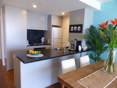 Arena Luxury Beachfront Apartment - Darwin Holiday 17