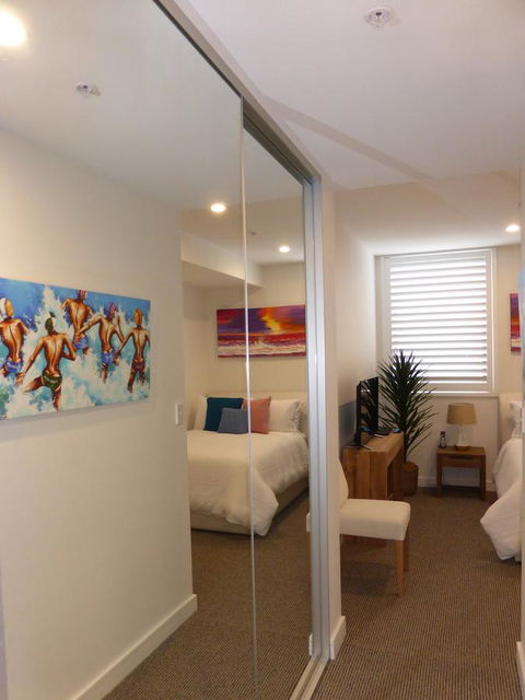 Arena Luxury Beachfront Apartment - Darwin Holiday 28