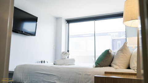 Crown On Darby Newcastle - Darwin Holiday 20