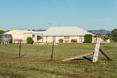 Madigan Wine Country Cottages - Darwin Holiday 32