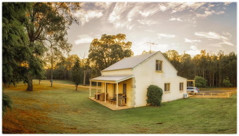 Madigan Wine Country Cottages - Darwin Holiday 36