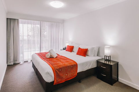 Newcastle Central Plaza Apartment Hotel Official - Darwin Holiday 1
