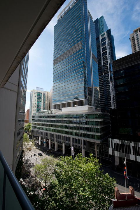 APX World Square - Darwin Holiday 11