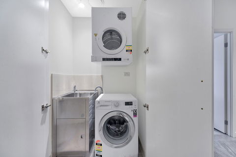 CBD Luxury New 2 Bedrooms Next To Darling Habour - Darwin Holiday 18