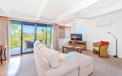 Coast Yamba - Adults Only - Darwin Holiday 21