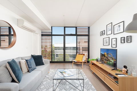 Newtown's Best Designer Apartment - Darwin Holiday 0