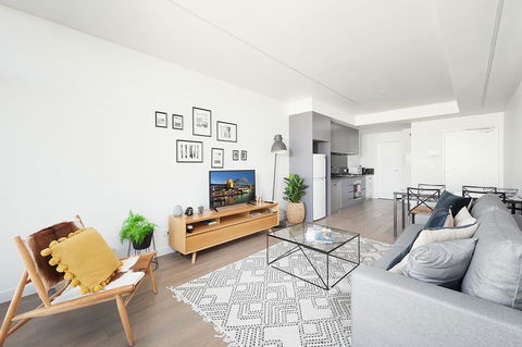 Newtown's Best Designer Apartment - Darwin Holiday 7