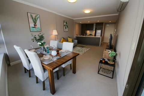 Olympic Park Sunshine 2 Bedrooms Apts With Private Parking - Darwin Holiday 10
