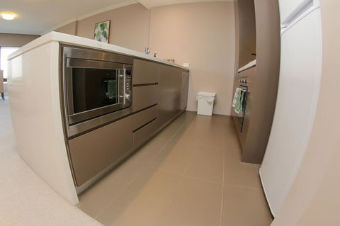 Olympic Park Sunshine 2 Bedrooms Apts With Private Parking - Darwin Holiday 8