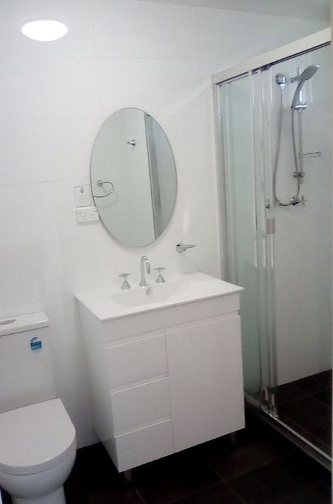 Appin Village Motel - Darwin Holiday 24
