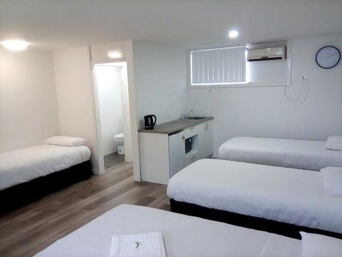 Appin Village Motel - Darwin Holiday 16