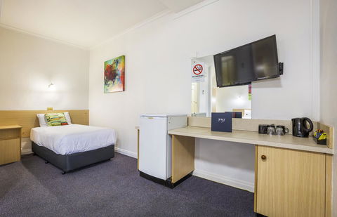 Boomerang Hotel - Darwin Holiday 1