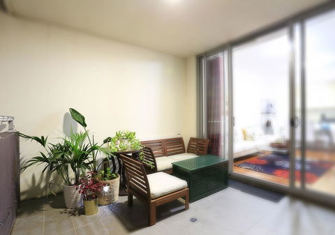 Sydney Apartment Close To Airport & CBD - Darwin Holiday 12
