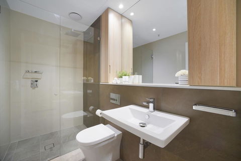 Luxury Home Hotel Next To Darling Harbour - Darwin Holiday 10