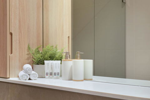 Luxury Home Hotel Next To Darling Harbour - Darwin Holiday 6