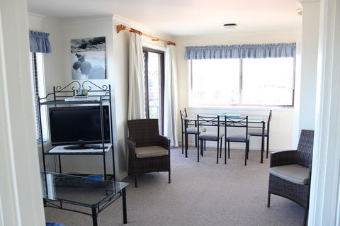 Narooma Palms Holiday Apartments - Darwin Holiday 5
