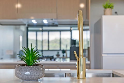 Stylish And Neat Two Bed Apartment In Wentworth Point - Darwin Holiday 2