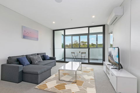 Stylish And Neat Two Bed Apartment In Wentworth Point - Darwin Holiday 0