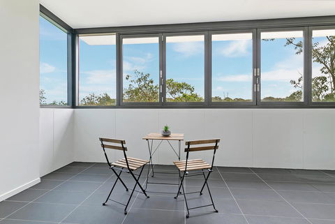 Stylish And Neat Two Bed Apartment In Wentworth Point - Darwin Holiday 8