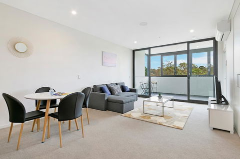 Stylish And Neat Two Bed Apartment In Wentworth Point - Darwin Holiday 4