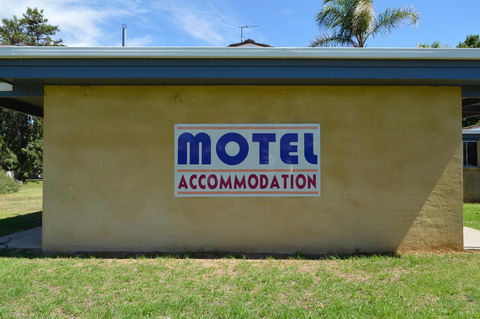 Brolga Hotel Motel - Coleambally - Darwin Holiday 5