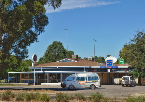 Brolga Hotel Motel - Coleambally - Darwin Holiday 29