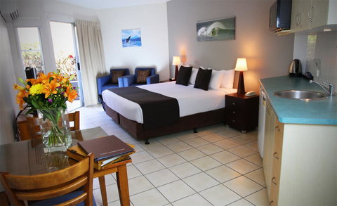 The Byron Beachcomber - Darwin Holiday 7