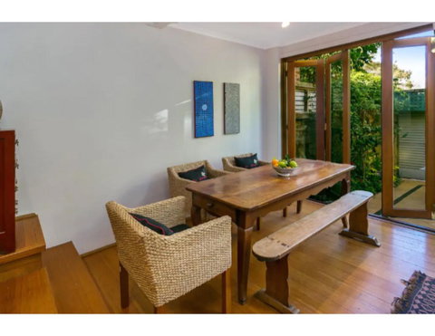 North Sydney Historic Whalers Cottage - Darwin Holiday 6